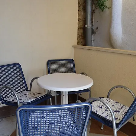 Sandi Apartamento